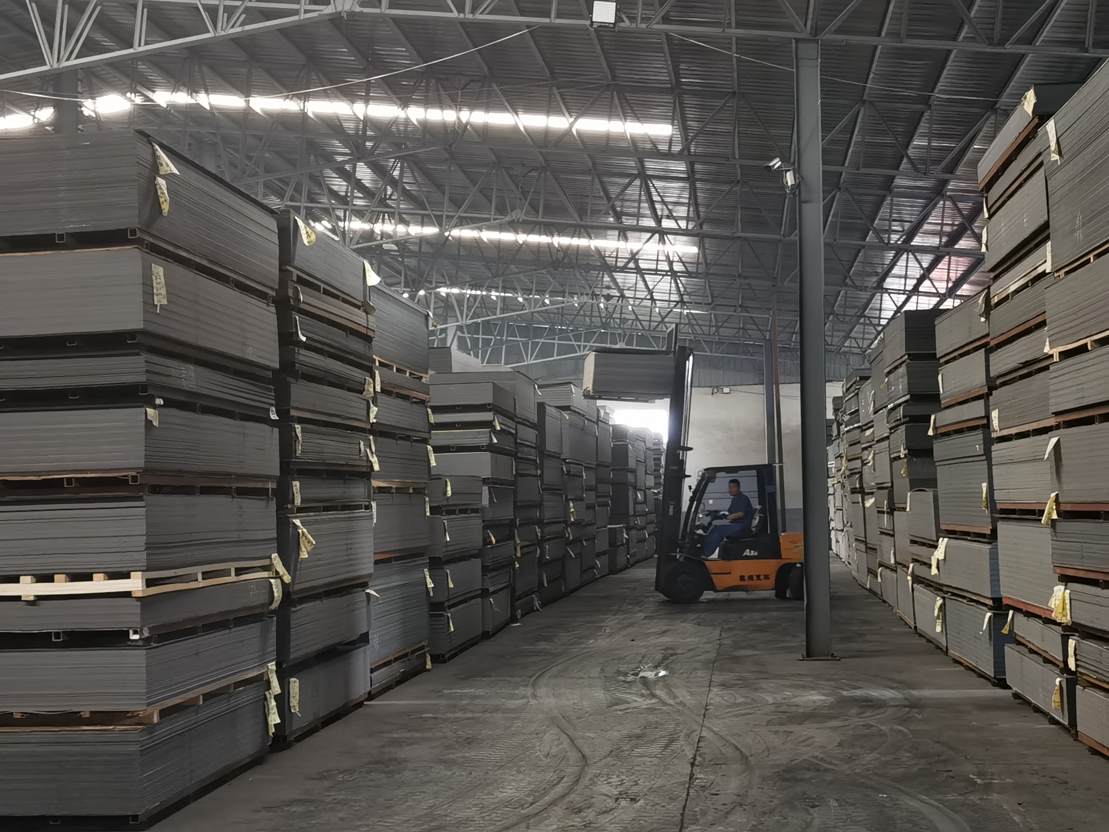 鋁塑板生產(chǎn)廠家說鋁塑板施工接縫處理